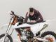 Cómo evitar que se descargue la batería de la moto