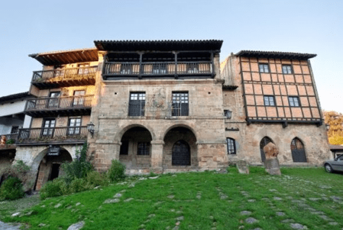 ‘Origen’ llega el domingo 24 a Santillana del Mar